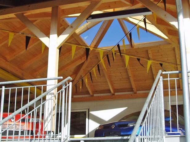 Dachstuhl und Carport